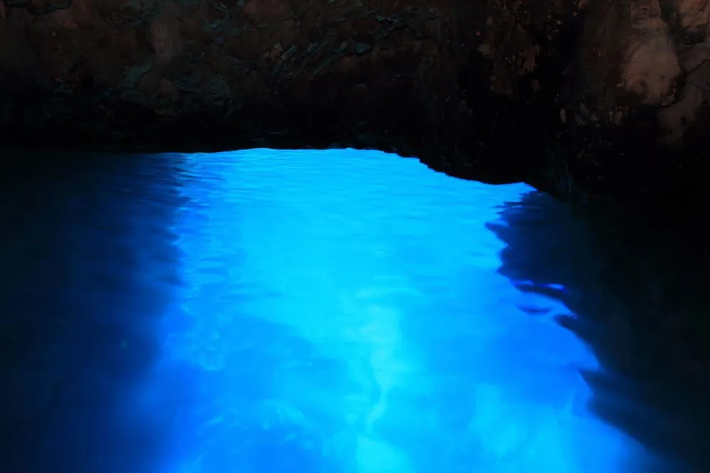 blue cave vis