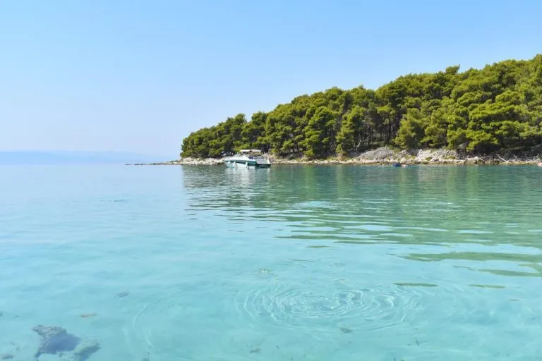 perna beach clear water