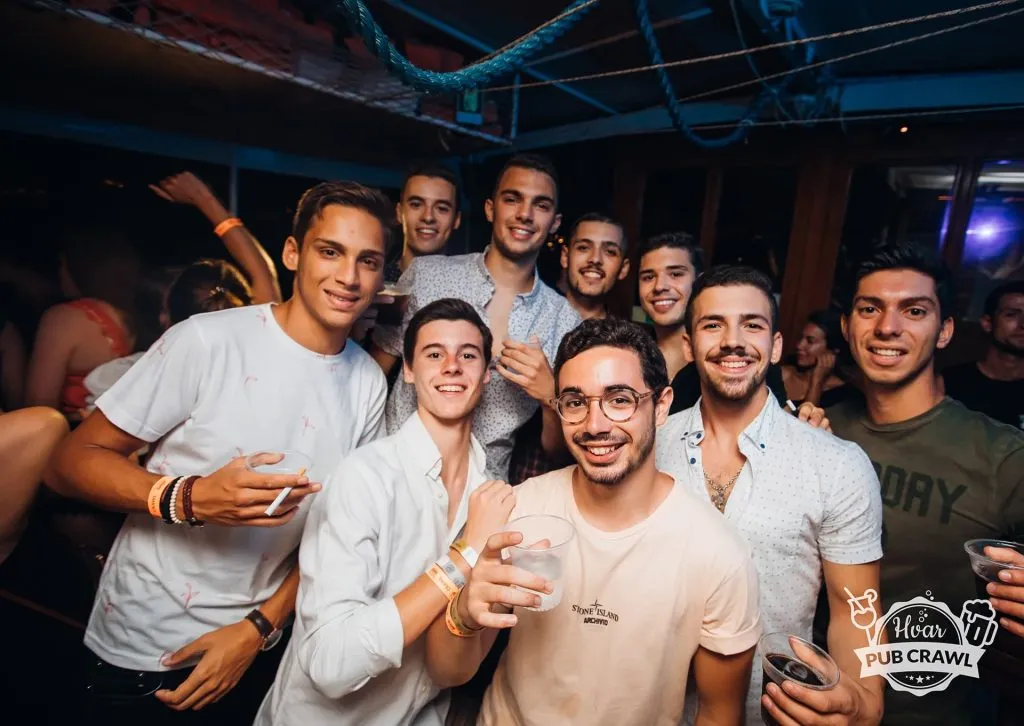 pub crawl group 1