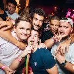 pub crawl group wild e1638454489447