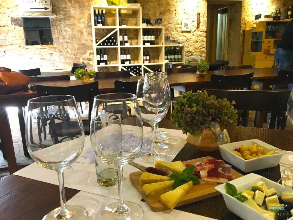 wine authentic lunch